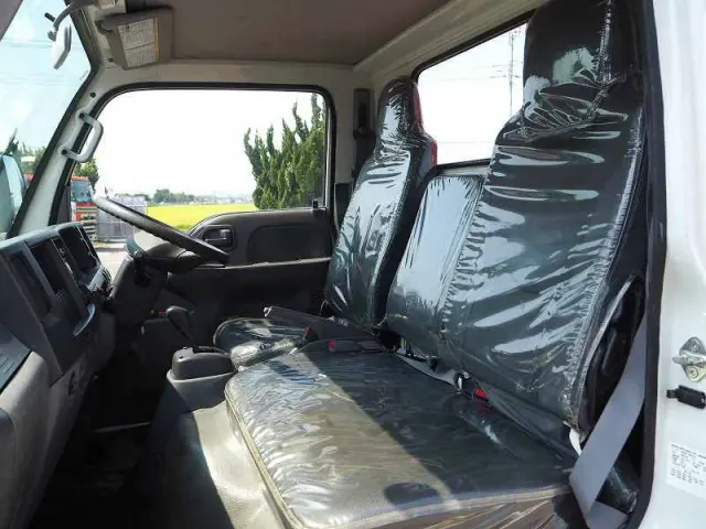 いすゞ エルフ TPG-NKR85R(2WD)の写真44