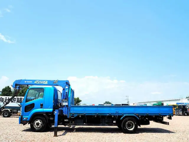 いすゞ フォワード TKG-FRR90S2(2WD)の写真2