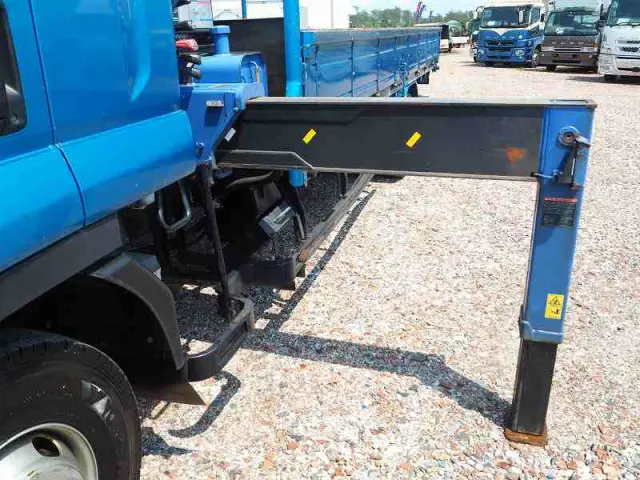 いすゞ フォワード TKG-FRR90S2(2WD)の写真13