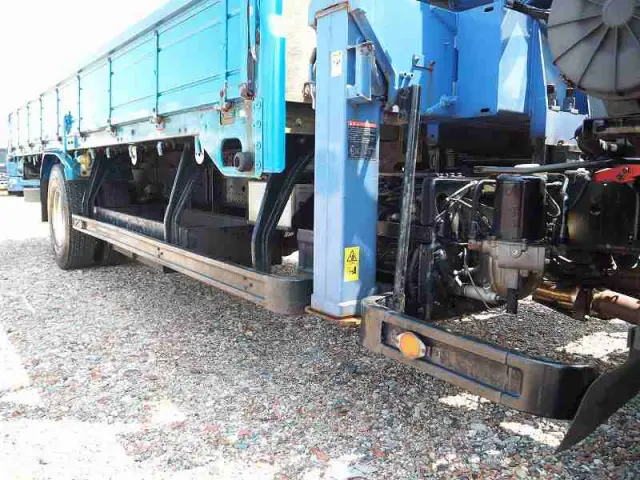 いすゞ フォワード TKG-FRR90S2(2WD)の写真24