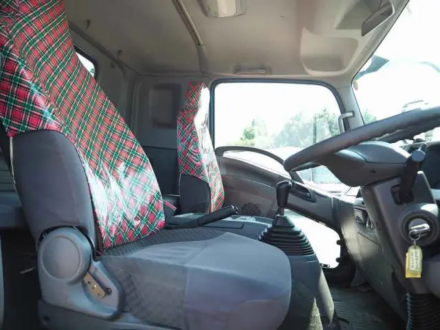 いすゞ フォワード TKG-FRR90S2(2WD)の写真46