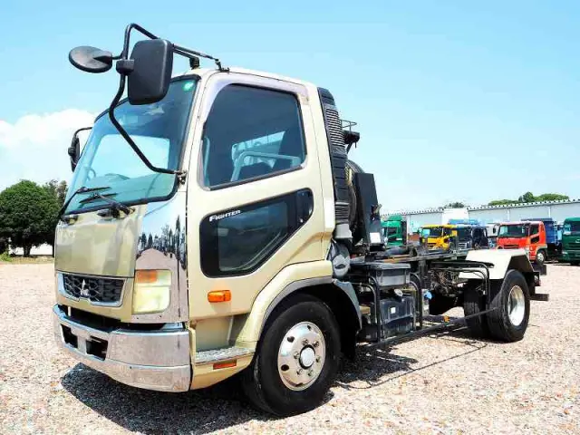三菱 ファイター SKG-FK71F(2WD)の写真1