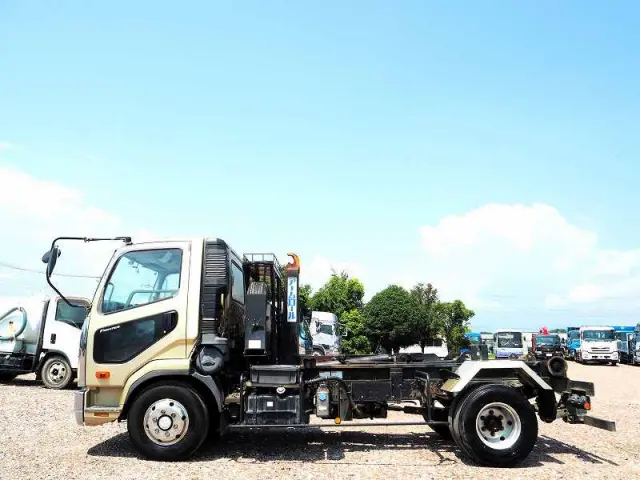 三菱 ファイター SKG-FK71F(2WD)の写真2