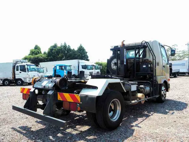 三菱 ファイター SKG-FK71F(2WD)の写真5