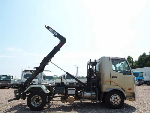 三菱 ファイター SKG-FK71F(2WD)の写真19