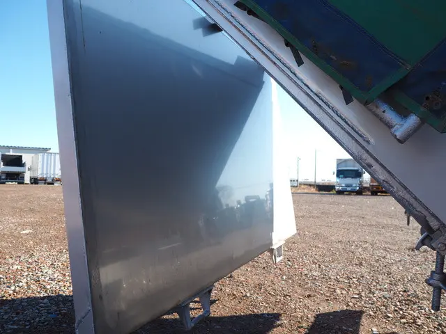 ＵＤ コンドル QDG-PW39L(6x4)の写真30