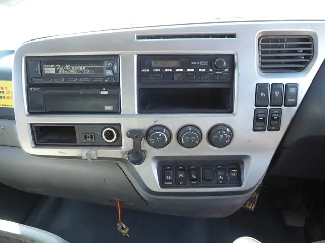 ＵＤ コンドル QDG-PW39L(6x4)の写真48