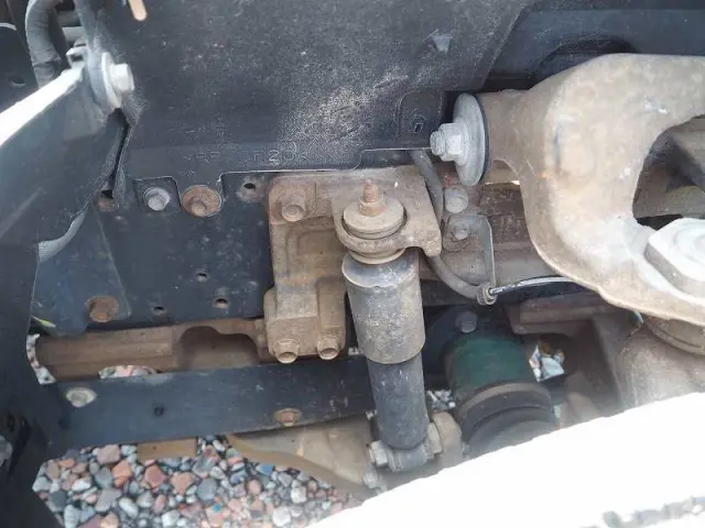 いすゞ エルフ BDG-NKS85AN(2WD)の写真9