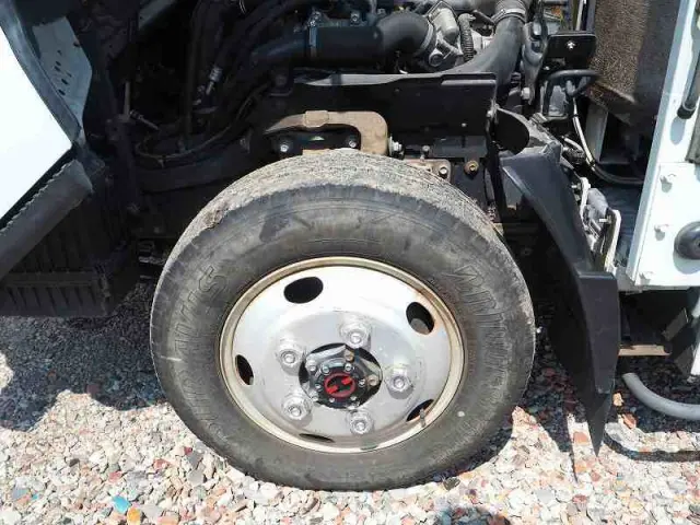 いすゞ エルフ BDG-NKS85AN(2WD)の写真36