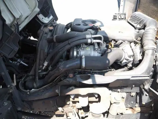 いすゞ エルフ BDG-NKS85AN(2WD)の写真42