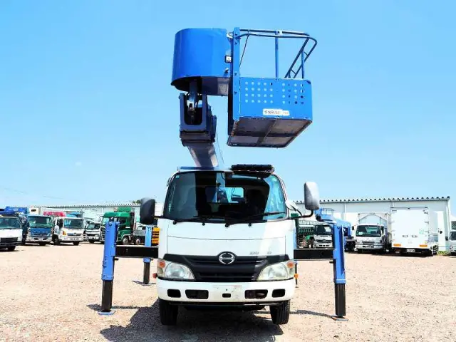 日野 デュトロ SKG-XZU640F(2WD)の写真8