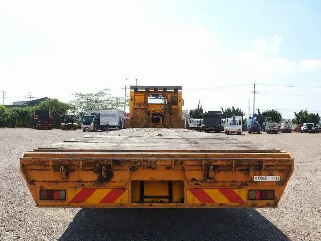 いすゞ ギガ LKG-CYH77A(8x4)の写真21