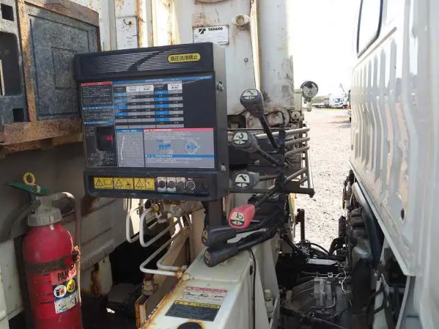 日野 デュトロ TKG-XZU695M(4WD)の写真10