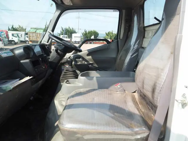 日野 デュトロ TKG-XZU695M(4WD)の写真34