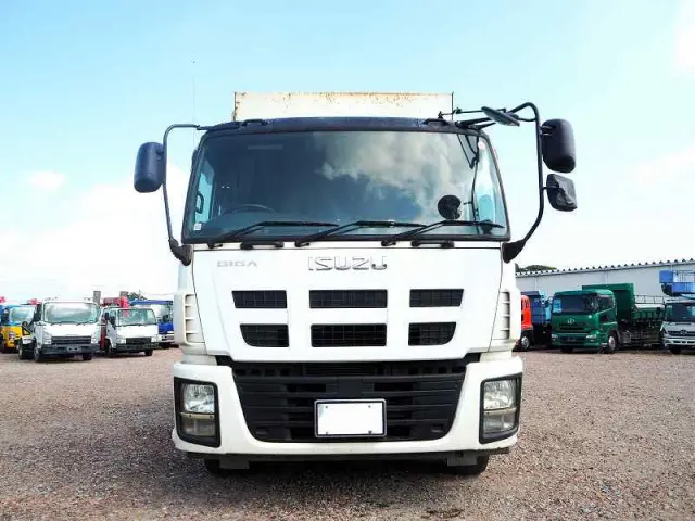 いすゞ ギガ QKG-CXZ77AT(6x4)の写真8