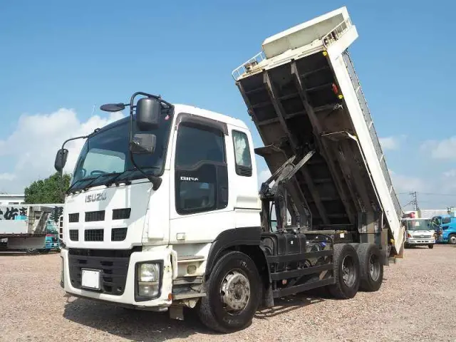 いすゞ ギガ QKG-CXZ77AT(6x4)の写真12