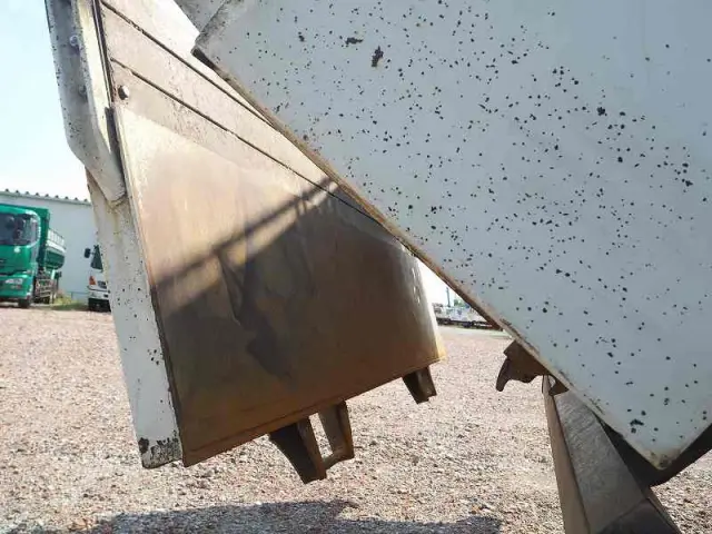 いすゞ ギガ QKG-CXZ77AT(6x4)の写真25