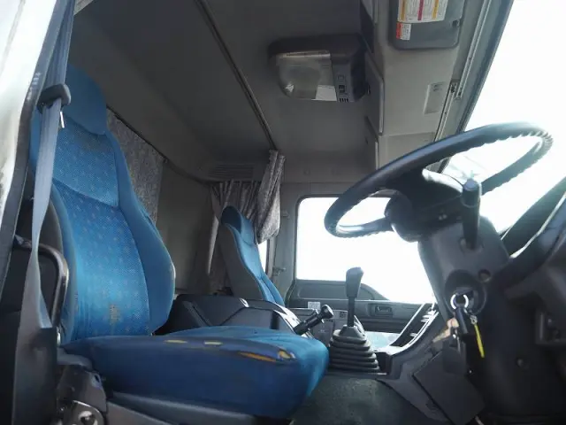 いすゞ ギガ QKG-CXZ77AT(6x4)の写真38