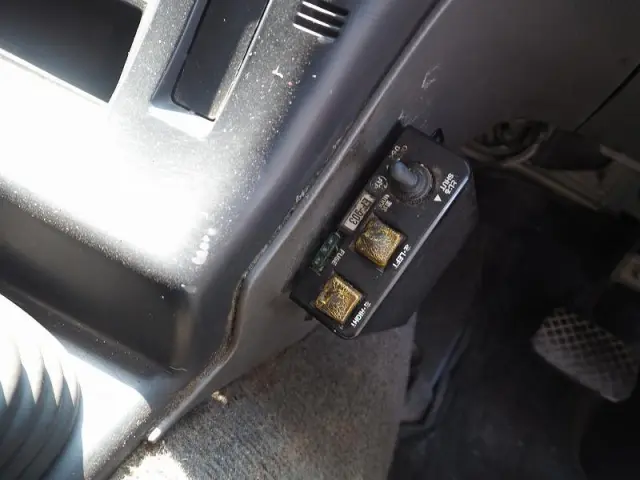 いすゞ ギガ QKG-CXZ77AT(6x4)の写真42