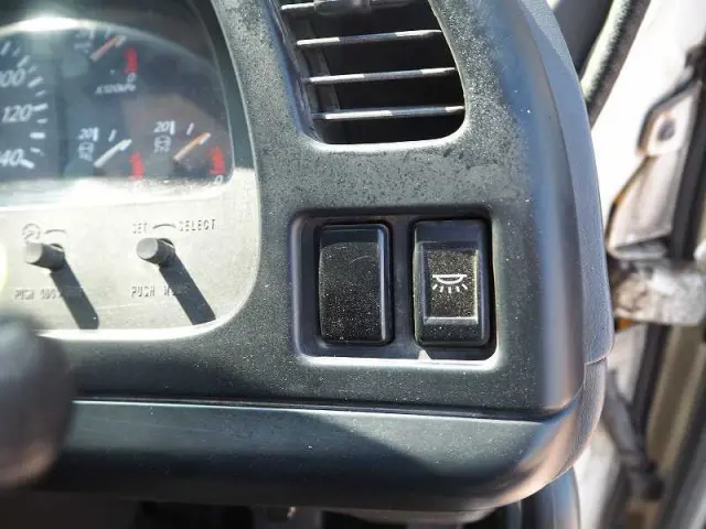 いすゞ ギガ QKG-CXZ77AT(6x4)の写真44