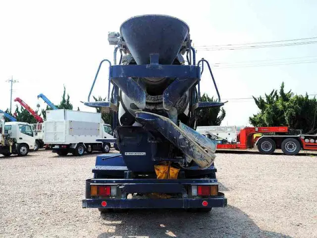 いすゞ エルフ TPG-NKR85N(2WD)の写真4