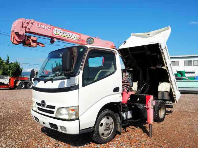日野 デュトロ BDG-XZU368T(4WD)の写真1