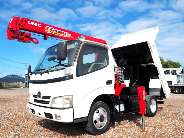 日野　デュトロ