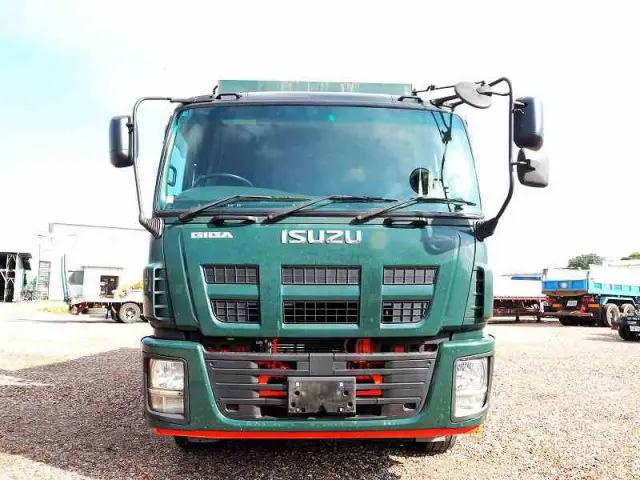 いすゞ ギガ QKG-CXZ77AT(6x4)の写真8
