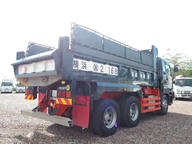 いすゞ ギガ QKG-CXZ77AT(6x4)の写真12