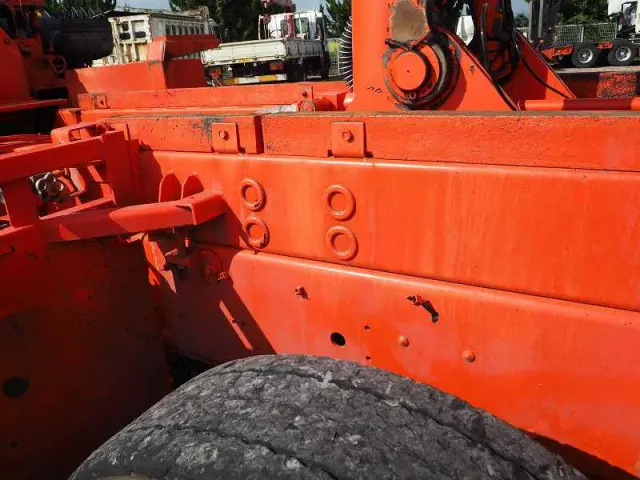 いすゞ ギガ QKG-CXZ77AT(6x4)の写真32