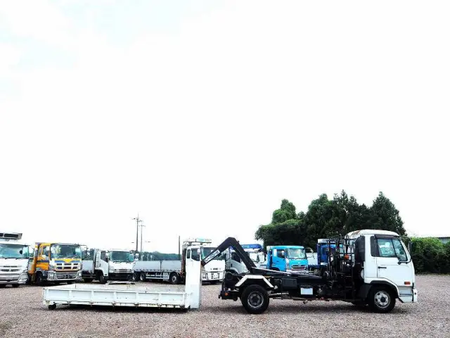 UD コンドル PB-MK36A(2WD)の写真7