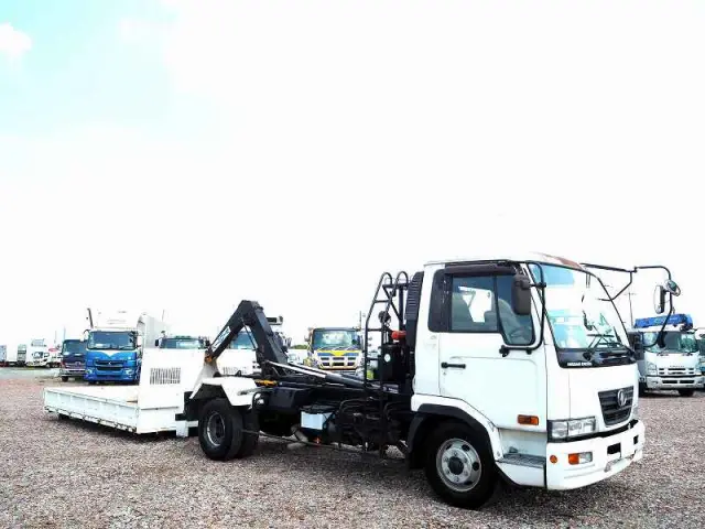 UD コンドル PB-MK36A(2WD)の写真8