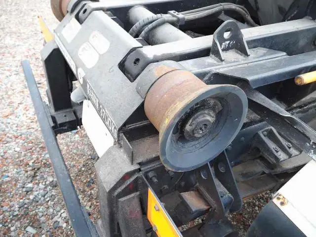 UD コンドル PB-MK36A(2WD)の写真16