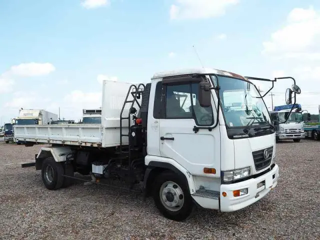 UD コンドル PB-MK36A(2WD)の写真21