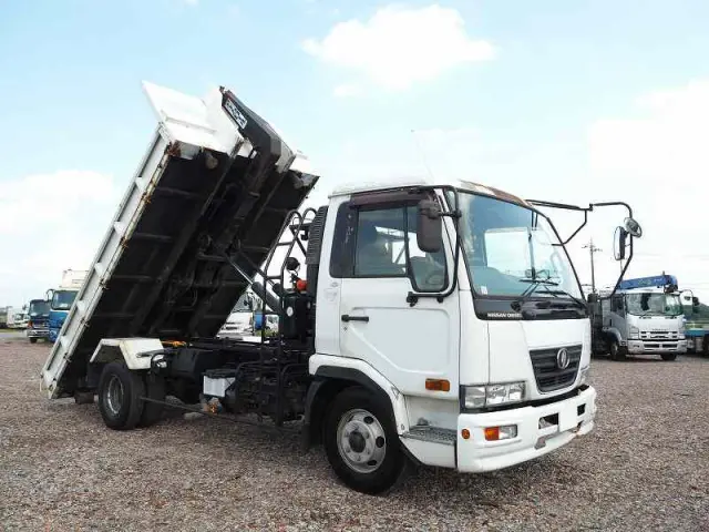 UD コンドル PB-MK36A(2WD)の写真26