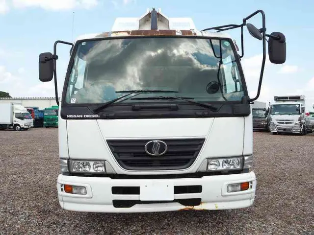 UD コンドル PB-MK36A(2WD)の写真27