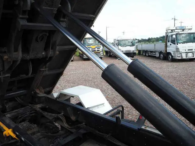 UD コンドル PB-MK36A(2WD)の写真33