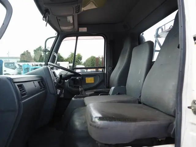 UD コンドル PB-MK36A(2WD)の写真46