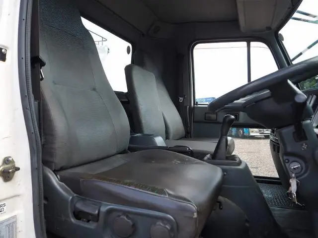 UD コンドル PB-MK36A(2WD)の写真47