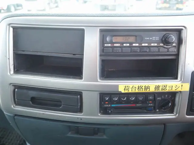 UD コンドル PB-MK36A(2WD)の写真49