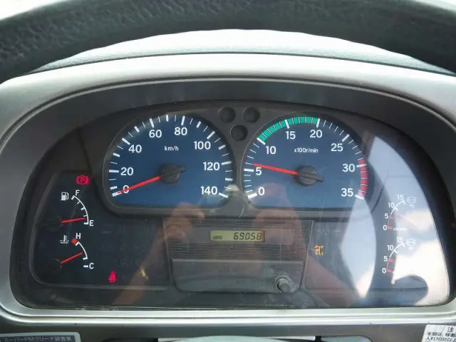UD コンドル PB-MK36A(2WD)の写真50