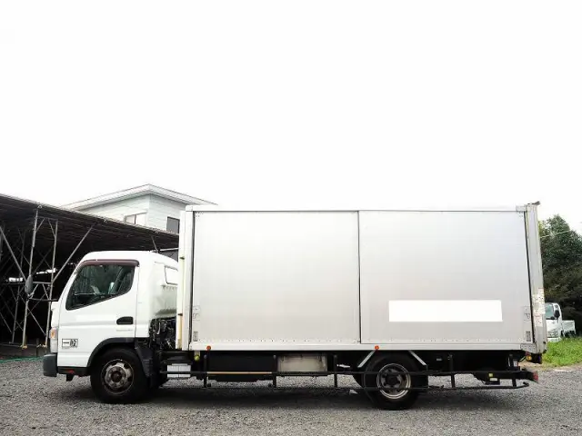 三菱 キャンター TPG-FEB90(2WD)の写真2