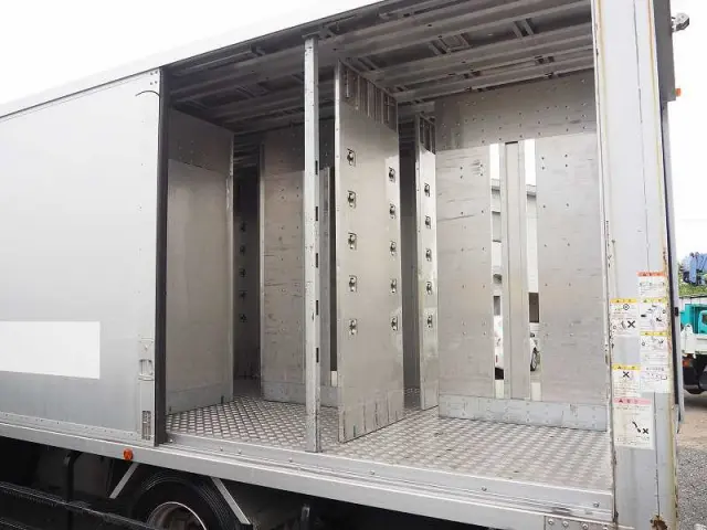 三菱 キャンター TPG-FEB90(2WD)の写真13