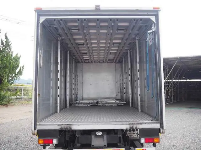 三菱 キャンター TPG-FEB90(2WD)の写真14