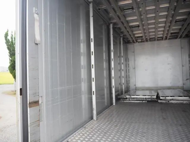 三菱 キャンター TPG-FEB90(2WD)の写真18