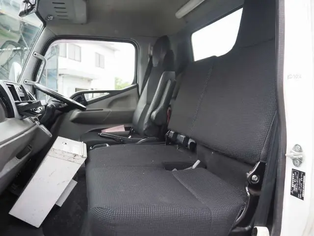 三菱 キャンター TPG-FEB90(2WD)の写真45