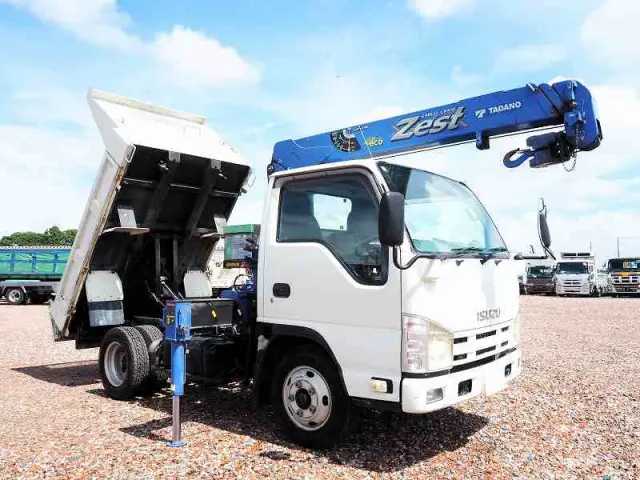 いすゞ エルフ BKG-NKR85AN(2WD)の写真7