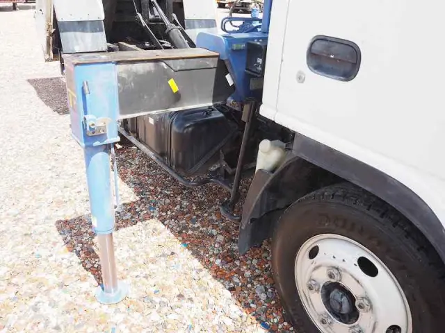 いすゞ エルフ BKG-NKR85AN(2WD)の写真9