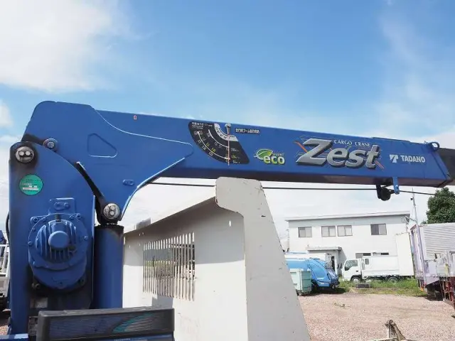 いすゞ エルフ BKG-NKR85AN(2WD)の写真15