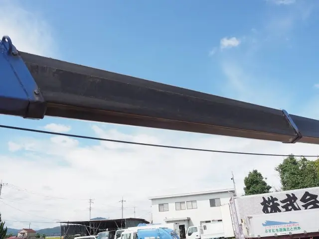 いすゞ エルフ BKG-NKR85AN(2WD)の写真16